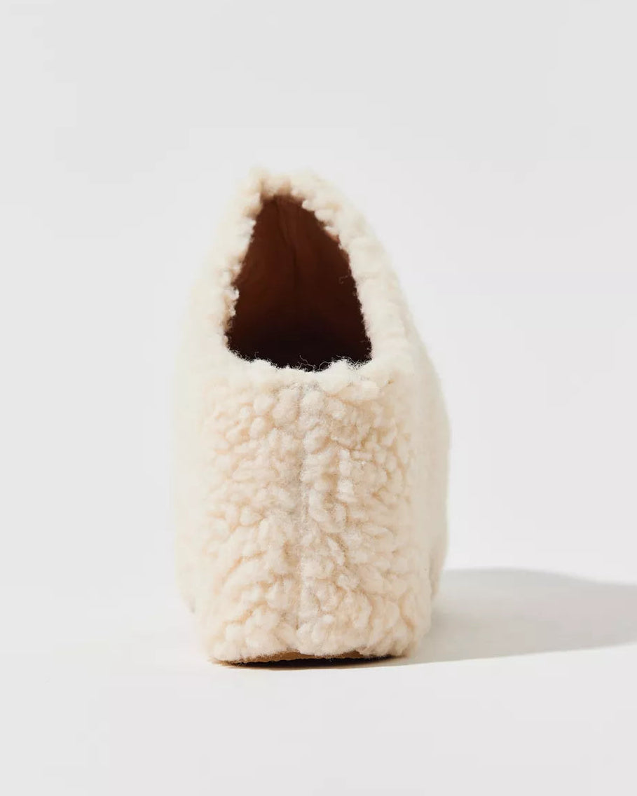 Azalea Wang Dolorita 仿羊羔絨厚底木屐鞋 (米色)