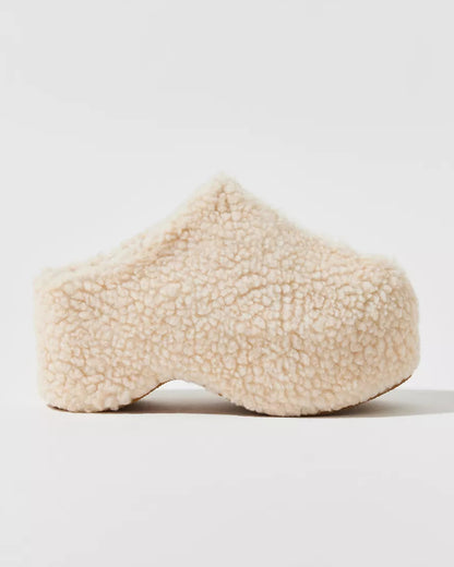 Azalea Wang Dolorita 仿羊羔絨厚底木屐鞋 (米色)