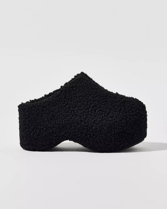 Azalea Wang Dolorita 仿羊羔絨厚底木屐鞋 (黑色)